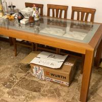 Tavolo legno e cristallo