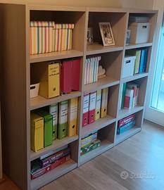 Libreria  pari al nuovo