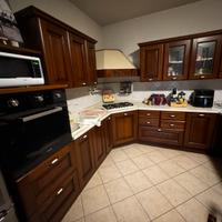 Cucina completa di elettrodomestici