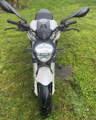 Ducati Monster 696
