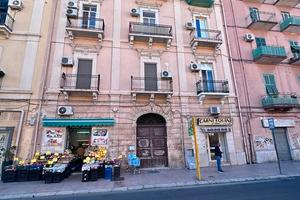 Via Cesare Battisti ampio bilocale