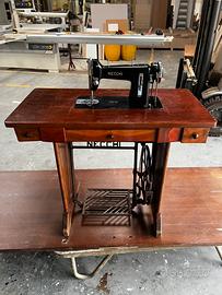 Macchina da cucire necchi anni 50/60