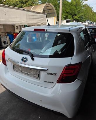 TOYOTA YARIS DEL 2015 PER RICAMBI