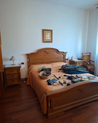 camera da letto completa in legno - Pordenone 