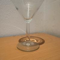 Bicchiere con incisione capannina forte dei marmi