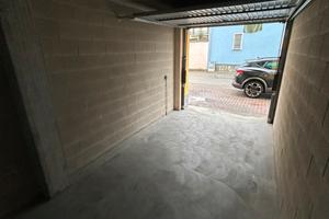 Garage a Neive via s.Maria del piano