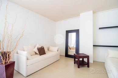2 LOCALI A SAN BENEDETTO DEL TRONTO
