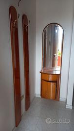 Mobile da ingresso con appendiabiti