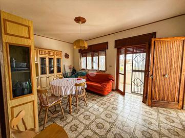 3 LOCALI A FALCONARA ALBANESE