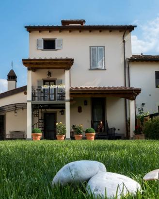 Casale, villa con giardino