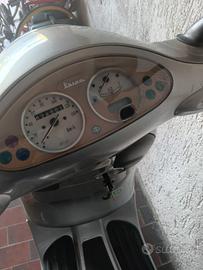 vespa 125 ET4 cambio automatico  