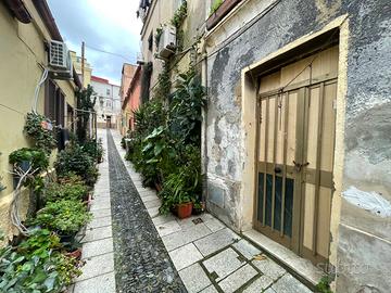 Casa a schiera da ristrutturare