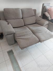 Divano con alzapiedi elettrico poltrone e sofa 