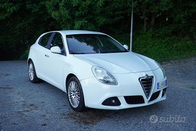 Alfa Romeo Giulietta - Giulietta III 2010 1.6 jtdm