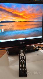 TV LED Haier 22 pollici con telecomando (Modello L