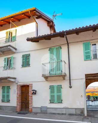 CASA SEMINDIPENDENTE A CASTELL'ALFERO