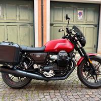 Moto Guzzi V7 III 2020
