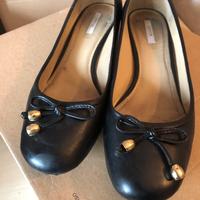 Scarpe tipo ballerina di colore neo della Geox