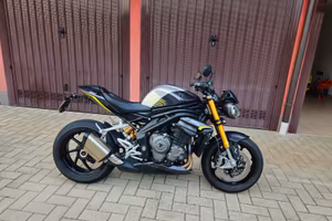 speed triple rs 