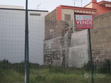 Rustico / Casale di 320 m² con 1 locale a Mondrago