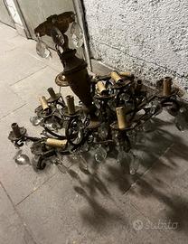 Lampadario in bronzo e cristalli 