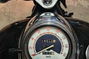 Moto Yamaha Dragster