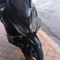 Kymco AK 550 per pezzi di ricambio