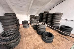 Gomme motard slick rain michelin metzeler pirelli