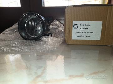 Fendinebbia + Cornice destro FORD FIESTA 2009