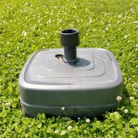 Base in plastica per ombrelloni giardino