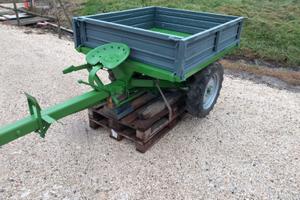 rimorchietto trazionato ribaltabile manualmente