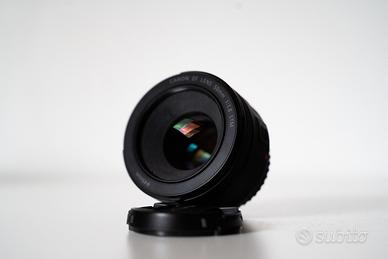 Canon EF 50 mm f/1.8 STM