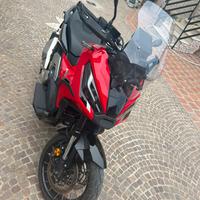 HONDA X-ADV 750 special edition zero sinistri