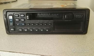 Autoradio Audiola FD305AC con cassette.