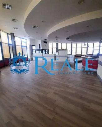 Immobile di 350 m² con 4 locali a Cornaredo