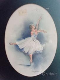 Piastra in porcellana dipinta a mano