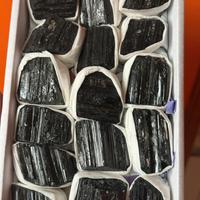 Minerale di Tormalina grezza collez