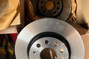 Dischi pastiglie freni anteriori