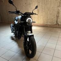 Benelli Leoncino 125