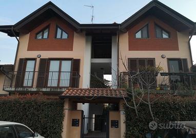 Privato affitta bilocale completamente arredato