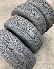 225 40 20 Pirelli