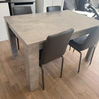 Tavolo rettangolare allungabile