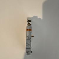 Contatto ausiliario o+F per salvamotore