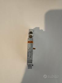 Contatto ausiliario o+F per salvamotore