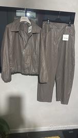 Abiti e completi nuovi da donna