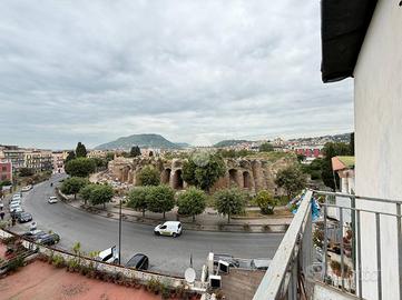 3 LOCALI A POZZUOLI