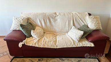 Divano rosso bordeux