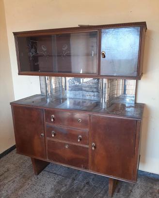 MOBILE CREDENZA IN LEGNO