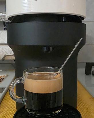Macchina caffe Nespresso Vertuo Pop bianca Perfect