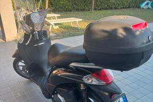 Liberty 150 nero